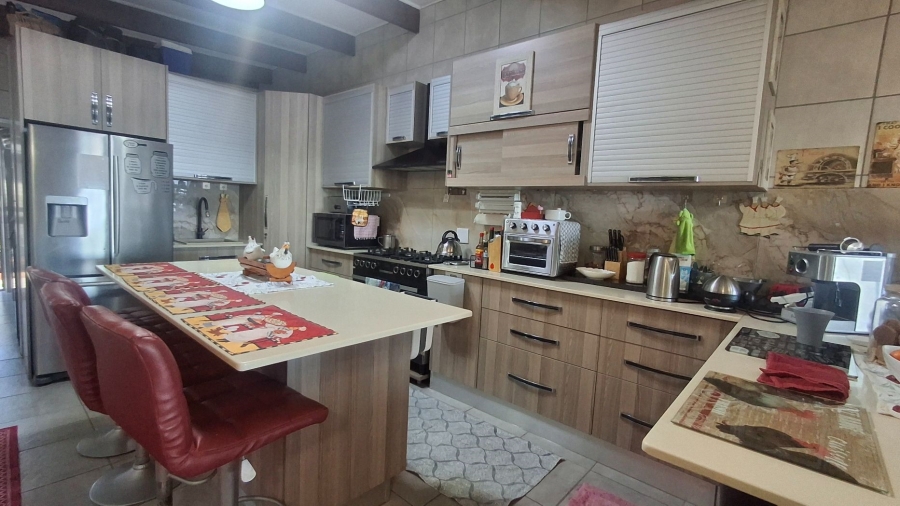 4 Bedroom Property for Sale in Dana Bay Western Cape